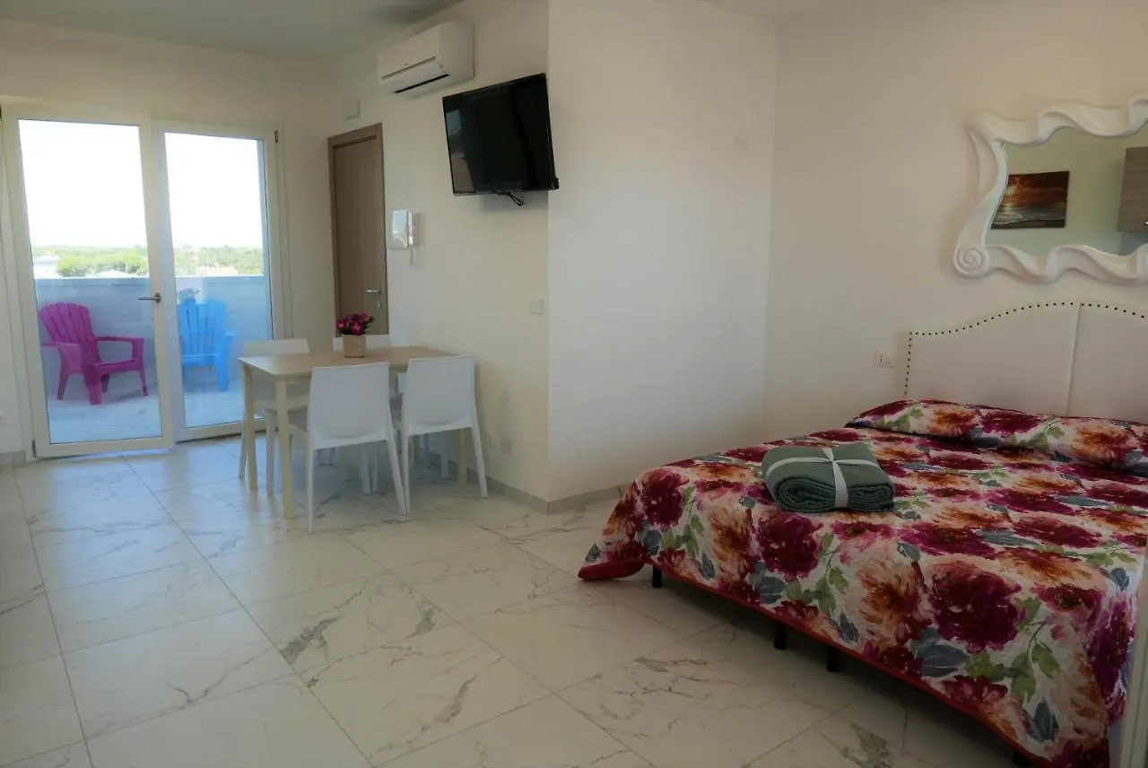Saturnotel & Family Suite Μπιμπιόνε