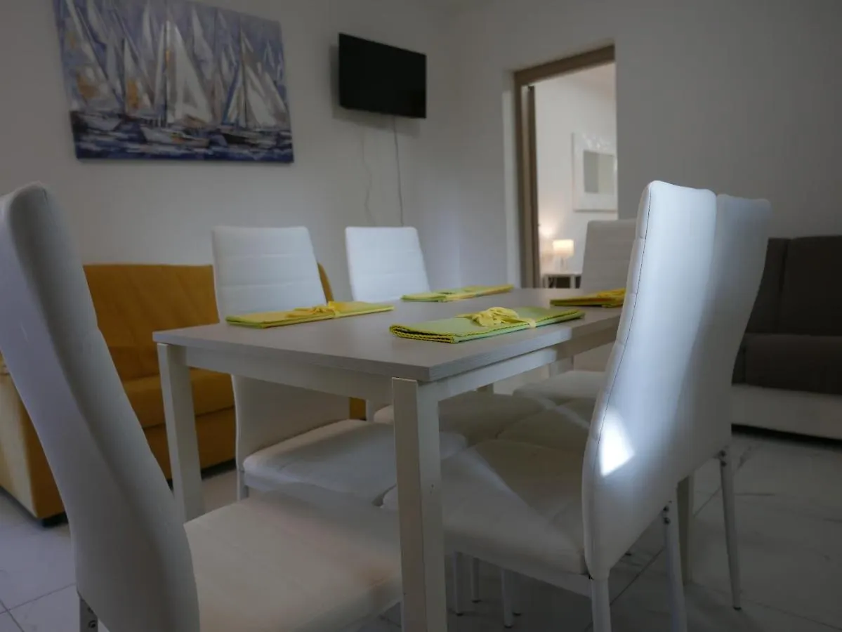 Aparthotel Saturnotel & Family Suite Bibione